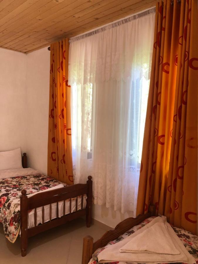 Guest House Ledio Валбона Экстерьер фото